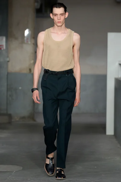 Look 26